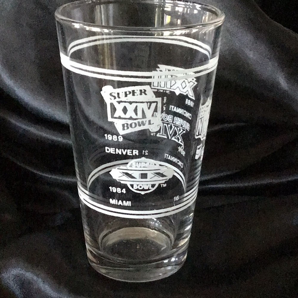 Vintage Super Bowl Pint Glass